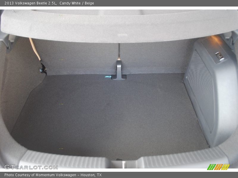 Candy White / Beige 2013 Volkswagen Beetle 2.5L