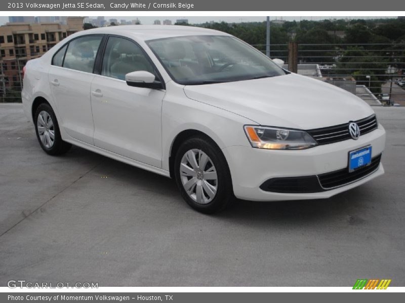 Candy White / Cornsilk Beige 2013 Volkswagen Jetta SE Sedan