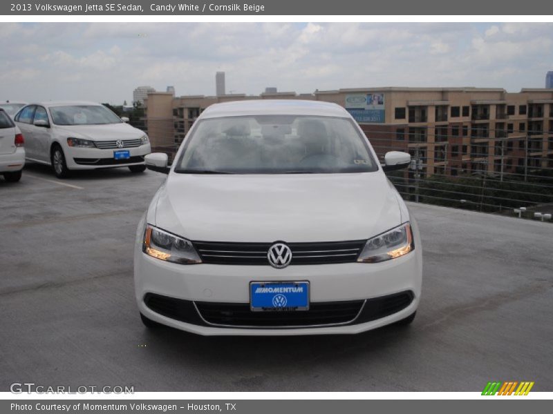 Candy White / Cornsilk Beige 2013 Volkswagen Jetta SE Sedan