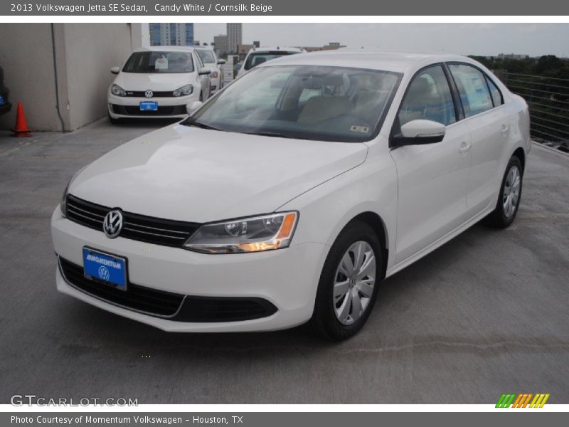 Candy White / Cornsilk Beige 2013 Volkswagen Jetta SE Sedan