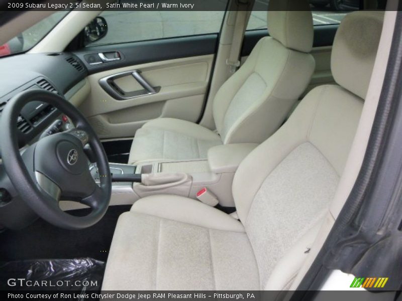 Satin White Pearl / Warm Ivory 2009 Subaru Legacy 2.5i Sedan