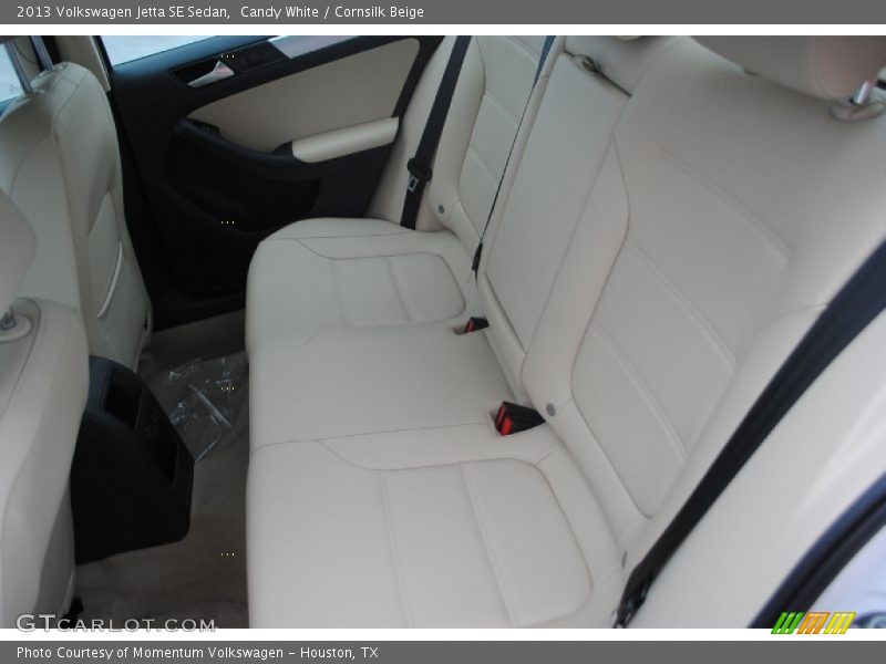 Candy White / Cornsilk Beige 2013 Volkswagen Jetta SE Sedan