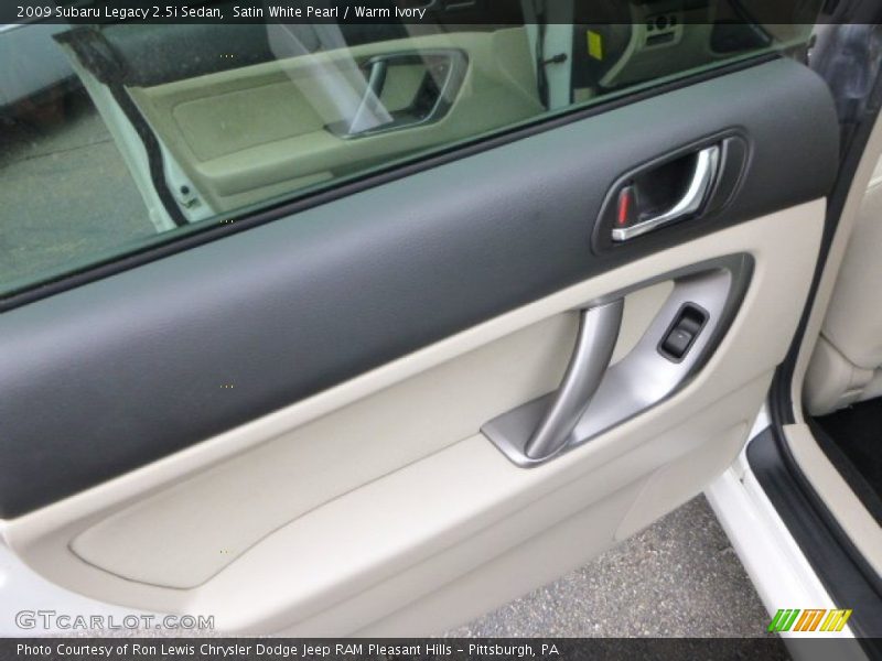 Satin White Pearl / Warm Ivory 2009 Subaru Legacy 2.5i Sedan