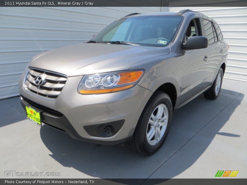 Mineral Gray / Gray 2011 Hyundai Santa Fe GLS