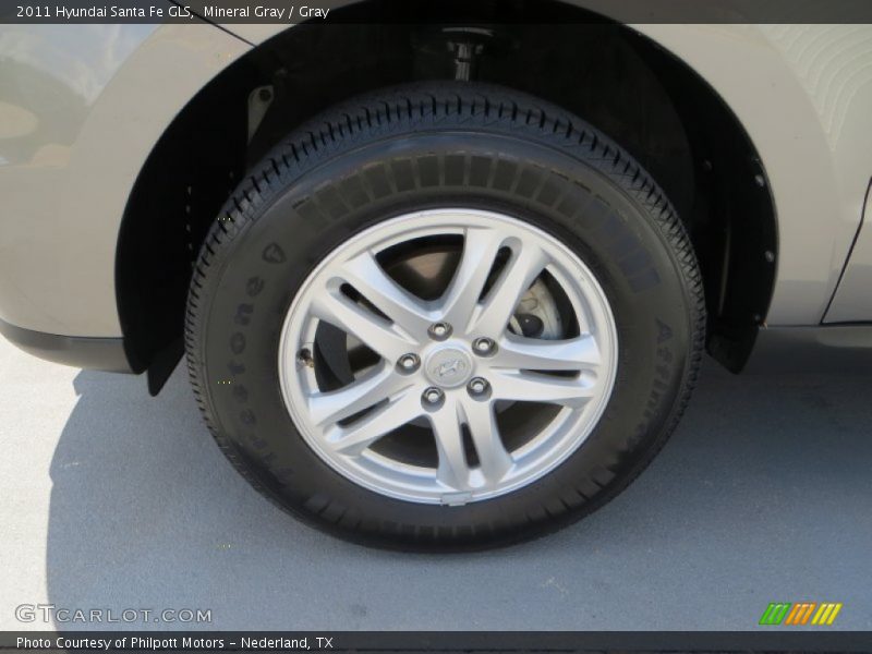 Mineral Gray / Gray 2011 Hyundai Santa Fe GLS