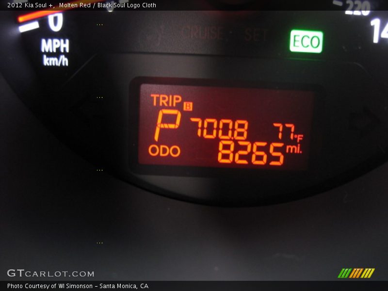 Molten Red / Black Soul Logo Cloth 2012 Kia Soul +