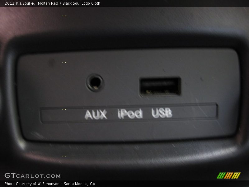 Molten Red / Black Soul Logo Cloth 2012 Kia Soul +