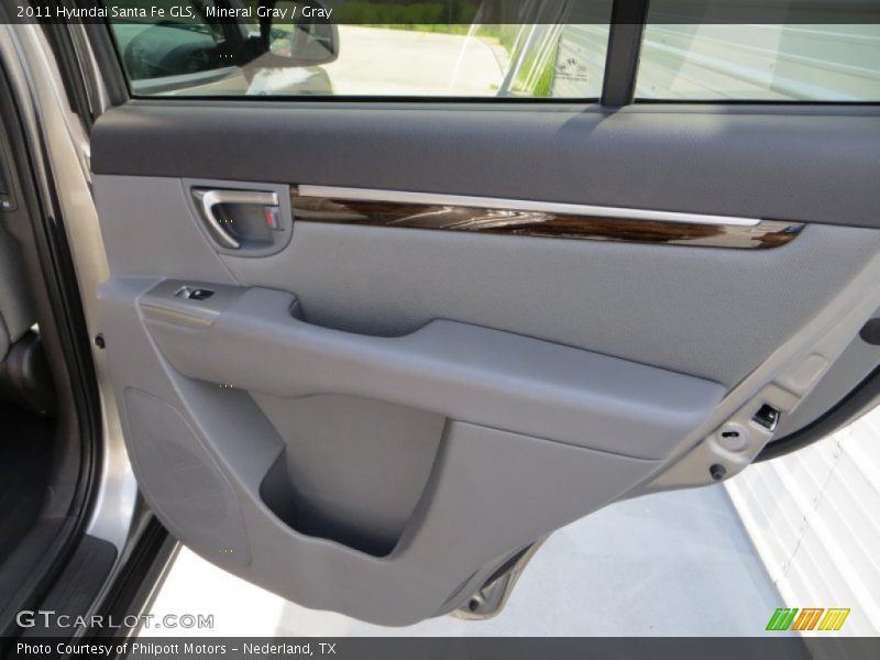 Mineral Gray / Gray 2011 Hyundai Santa Fe GLS
