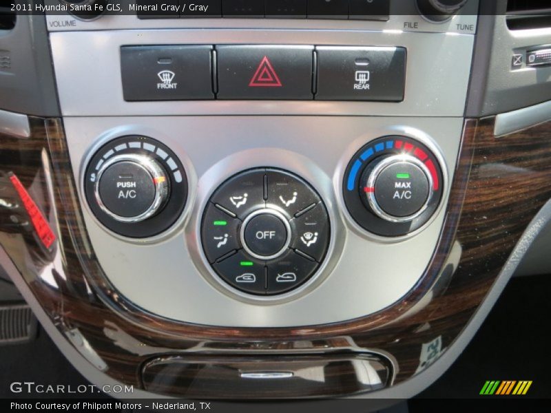 Mineral Gray / Gray 2011 Hyundai Santa Fe GLS