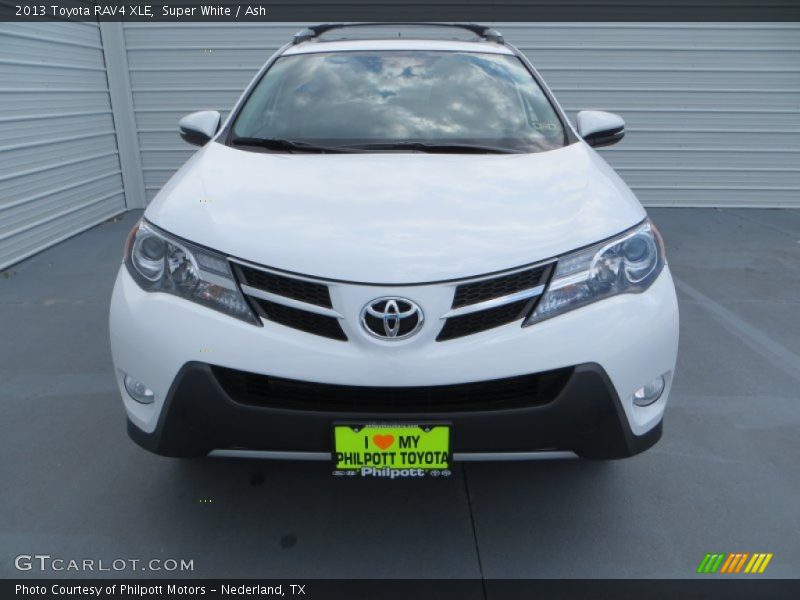 Super White / Ash 2013 Toyota RAV4 XLE