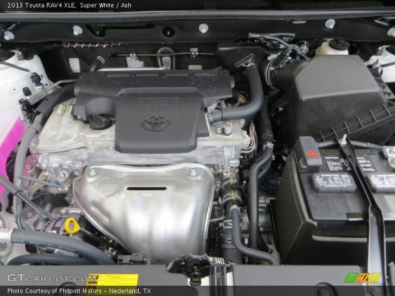 Super White / Ash 2013 Toyota RAV4 XLE