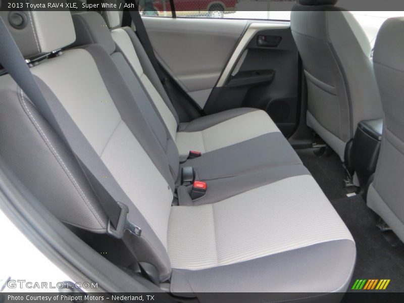 Super White / Ash 2013 Toyota RAV4 XLE