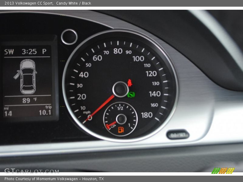 Candy White / Black 2013 Volkswagen CC Sport
