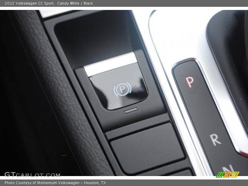 Candy White / Black 2013 Volkswagen CC Sport