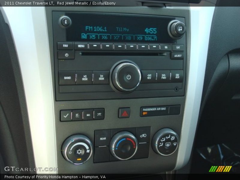 Red Jewel Metallic / Ebony/Ebony 2011 Chevrolet Traverse LT