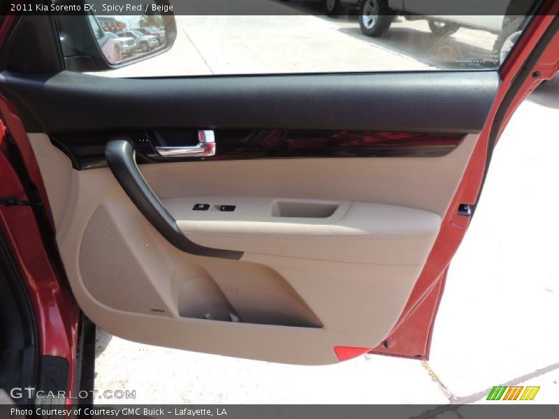 Spicy Red / Beige 2011 Kia Sorento EX
