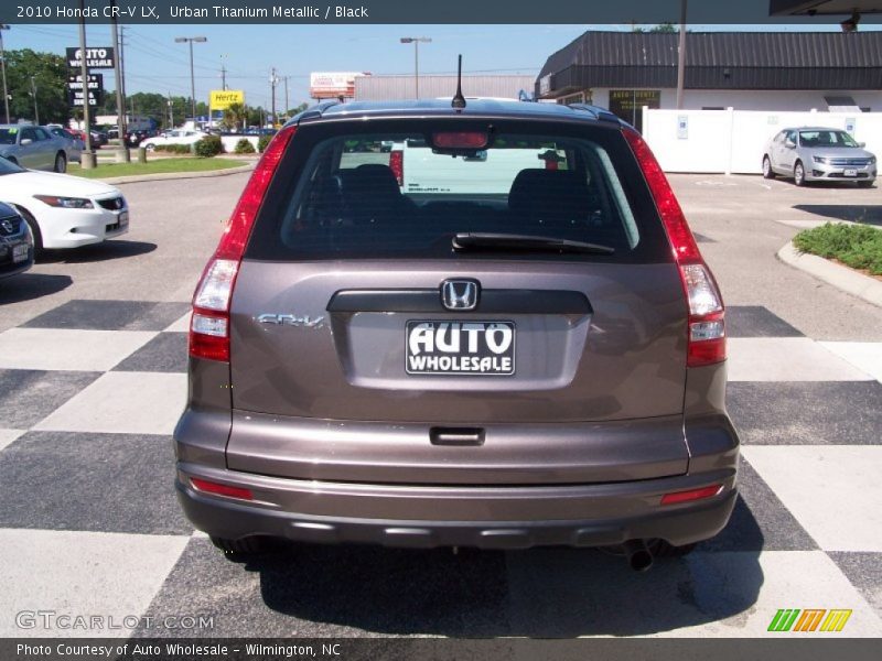 Urban Titanium Metallic / Black 2010 Honda CR-V LX