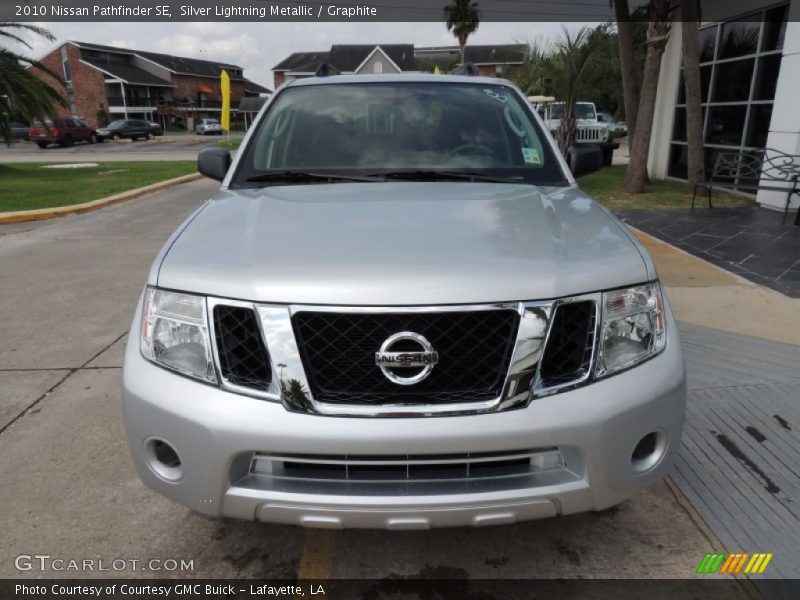 Silver Lightning Metallic / Graphite 2010 Nissan Pathfinder SE