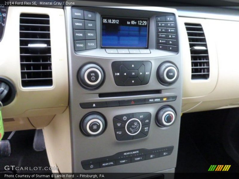 Mineral Gray / Dune 2014 Ford Flex SE