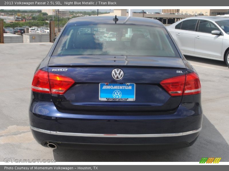 Night Blue Metallic / Titan Black 2013 Volkswagen Passat 2.5L SEL