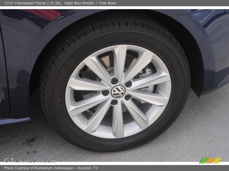 Night Blue Metallic / Titan Black 2013 Volkswagen Passat 2.5L SEL