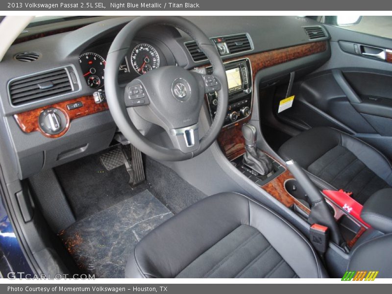 Night Blue Metallic / Titan Black 2013 Volkswagen Passat 2.5L SEL