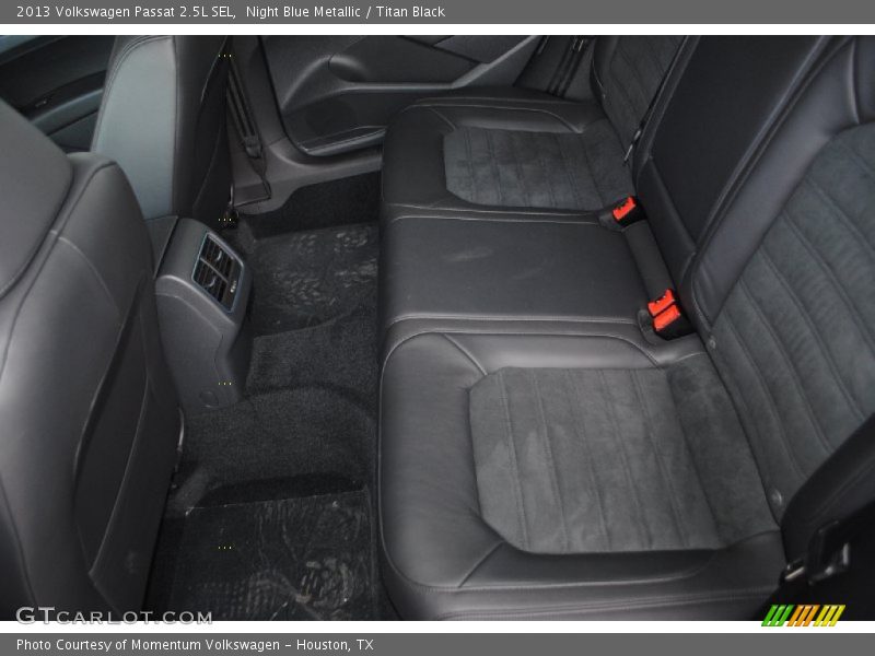 Night Blue Metallic / Titan Black 2013 Volkswagen Passat 2.5L SEL