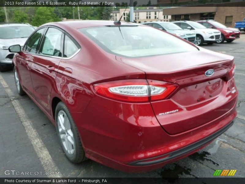 Ruby Red Metallic / Dune 2013 Ford Fusion SE 1.6 EcoBoost