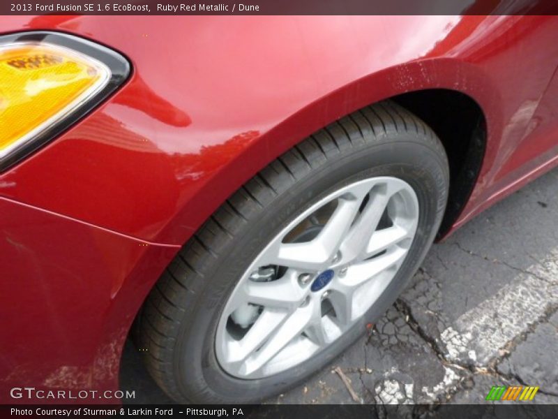 Ruby Red Metallic / Dune 2013 Ford Fusion SE 1.6 EcoBoost