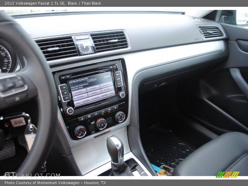 Black / Titan Black 2013 Volkswagen Passat 2.5L SE