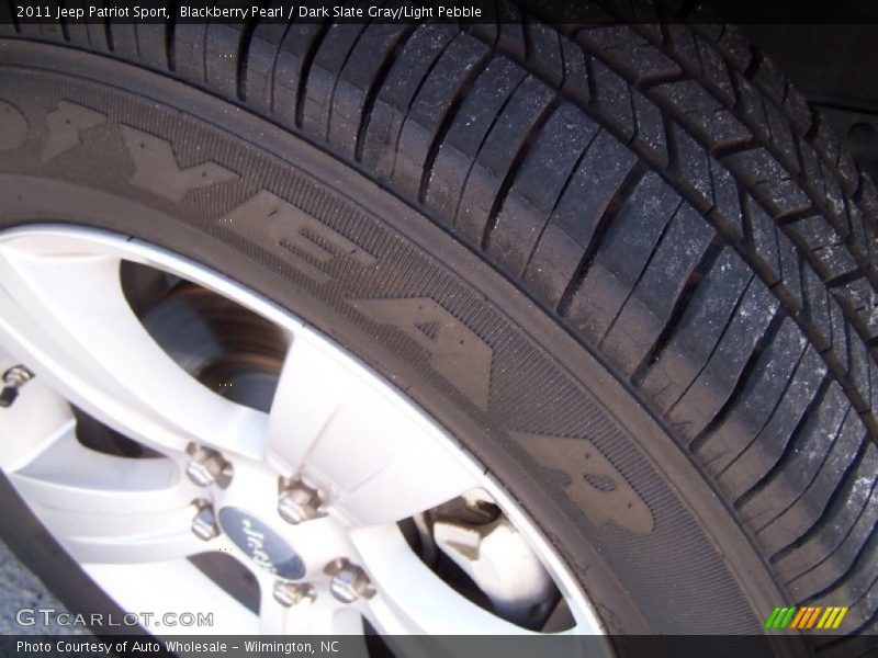 Blackberry Pearl / Dark Slate Gray/Light Pebble 2011 Jeep Patriot Sport