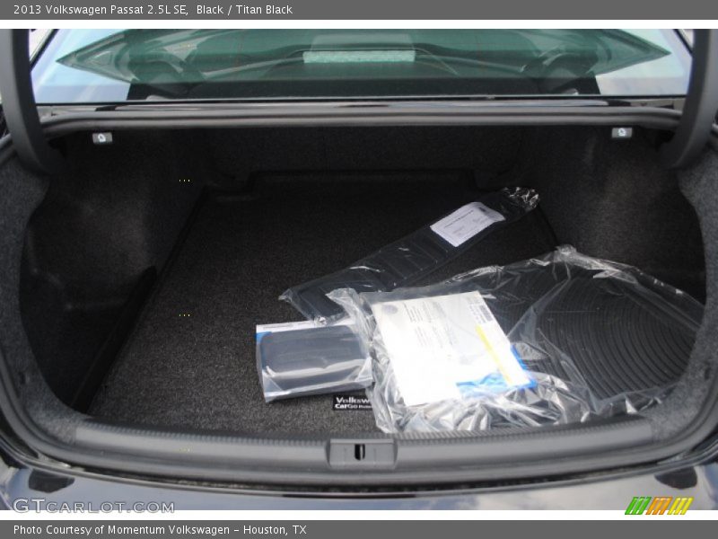 Black / Titan Black 2013 Volkswagen Passat 2.5L SE