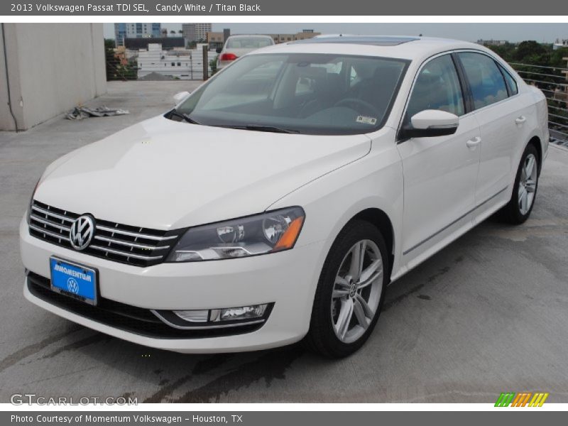 Candy White / Titan Black 2013 Volkswagen Passat TDI SEL