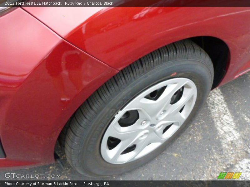 Ruby Red / Charcoal Black 2013 Ford Fiesta SE Hatchback