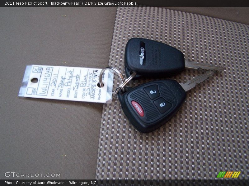 Blackberry Pearl / Dark Slate Gray/Light Pebble 2011 Jeep Patriot Sport
