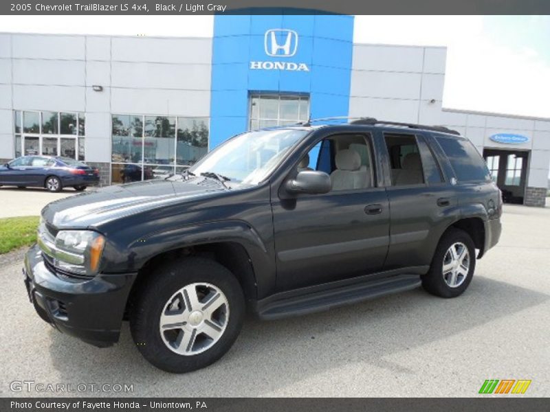 Black / Light Gray 2005 Chevrolet TrailBlazer LS 4x4