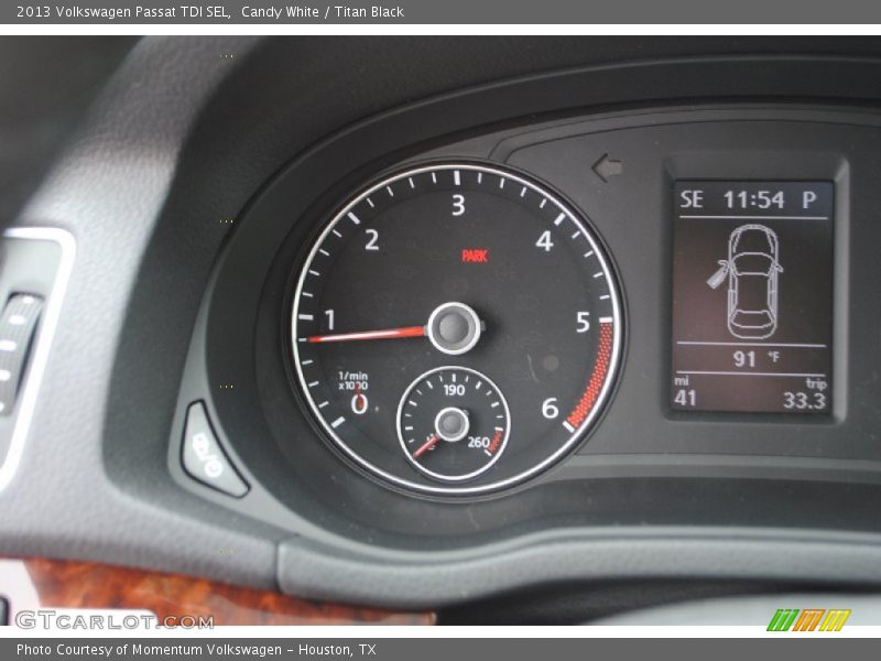 Candy White / Titan Black 2013 Volkswagen Passat TDI SEL