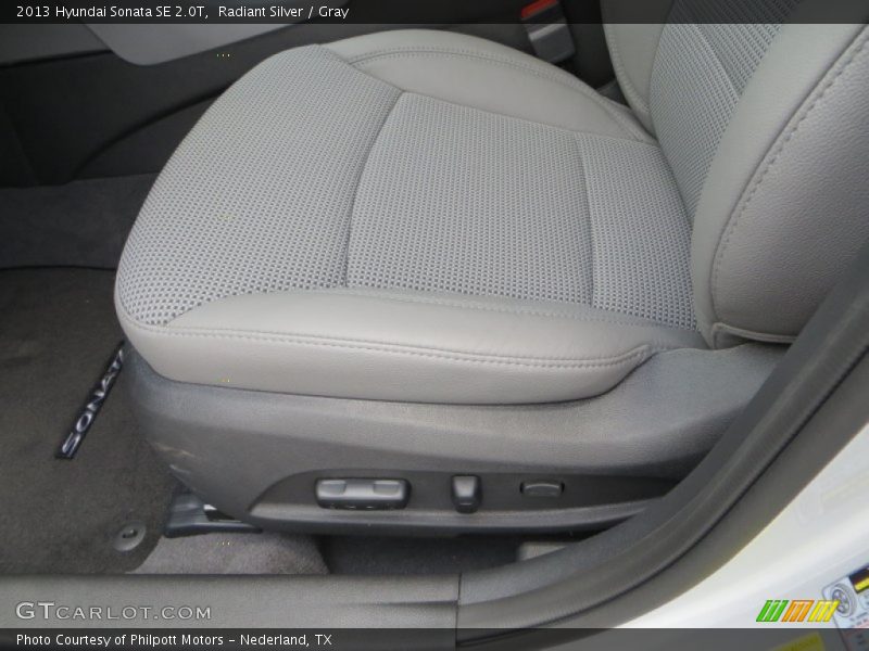 Radiant Silver / Gray 2013 Hyundai Sonata SE 2.0T