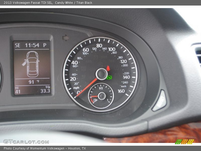Candy White / Titan Black 2013 Volkswagen Passat TDI SEL