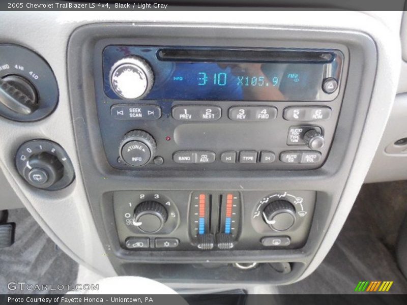 Black / Light Gray 2005 Chevrolet TrailBlazer LS 4x4