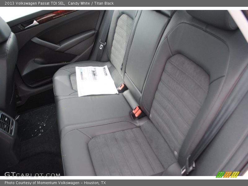 Candy White / Titan Black 2013 Volkswagen Passat TDI SEL