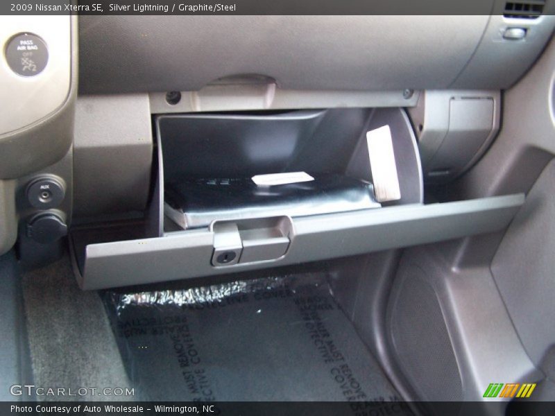 Silver Lightning / Graphite/Steel 2009 Nissan Xterra SE