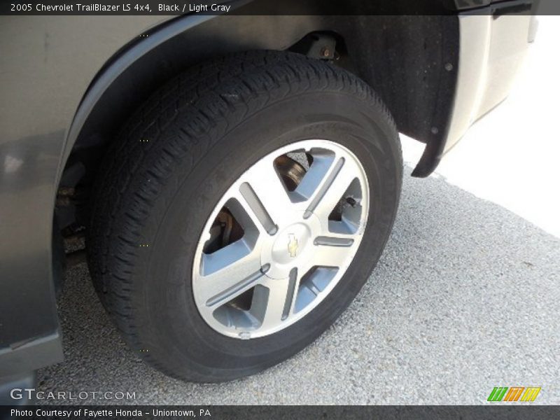 Black / Light Gray 2005 Chevrolet TrailBlazer LS 4x4