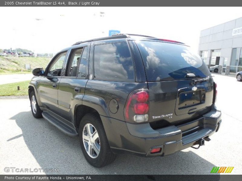Black / Light Gray 2005 Chevrolet TrailBlazer LS 4x4