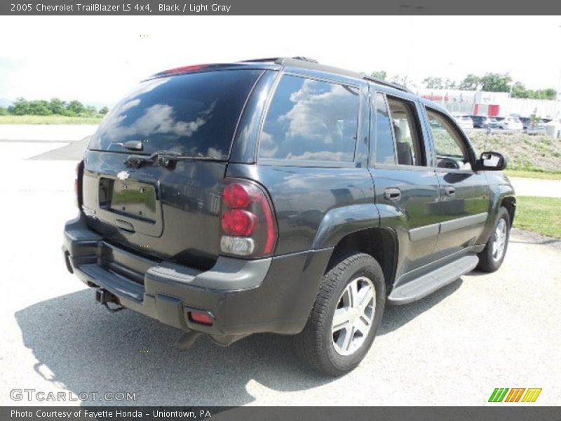 Black / Light Gray 2005 Chevrolet TrailBlazer LS 4x4