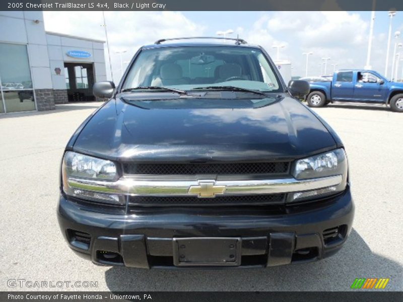 Black / Light Gray 2005 Chevrolet TrailBlazer LS 4x4