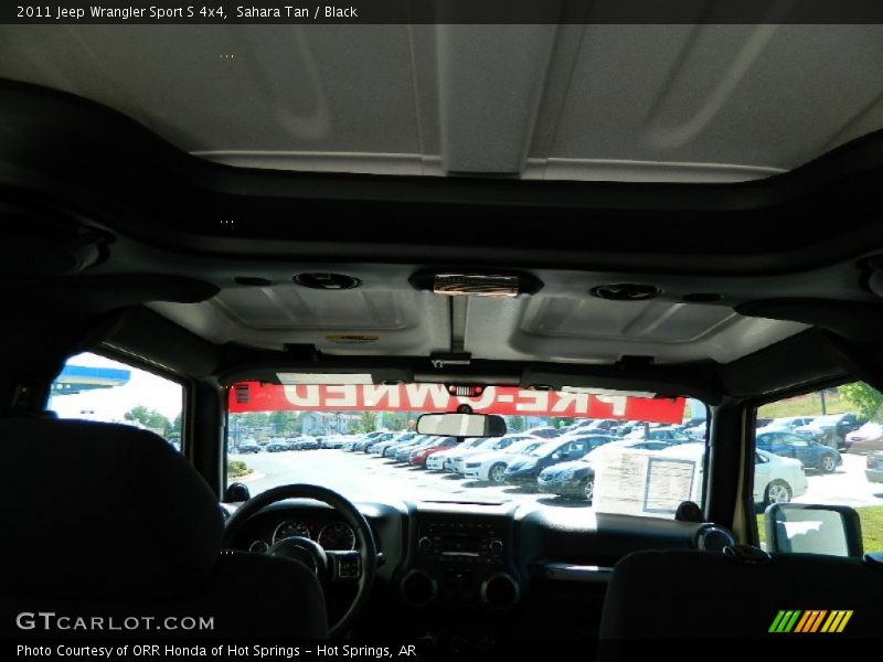 Sahara Tan / Black 2011 Jeep Wrangler Sport S 4x4