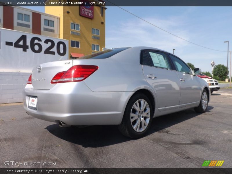 Classic Silver Metallic / Light Gray 2010 Toyota Avalon XLS