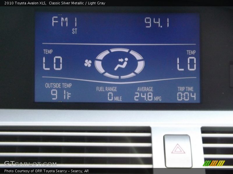 Classic Silver Metallic / Light Gray 2010 Toyota Avalon XLS