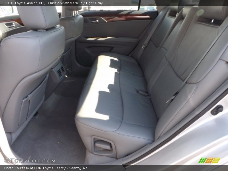Classic Silver Metallic / Light Gray 2010 Toyota Avalon XLS